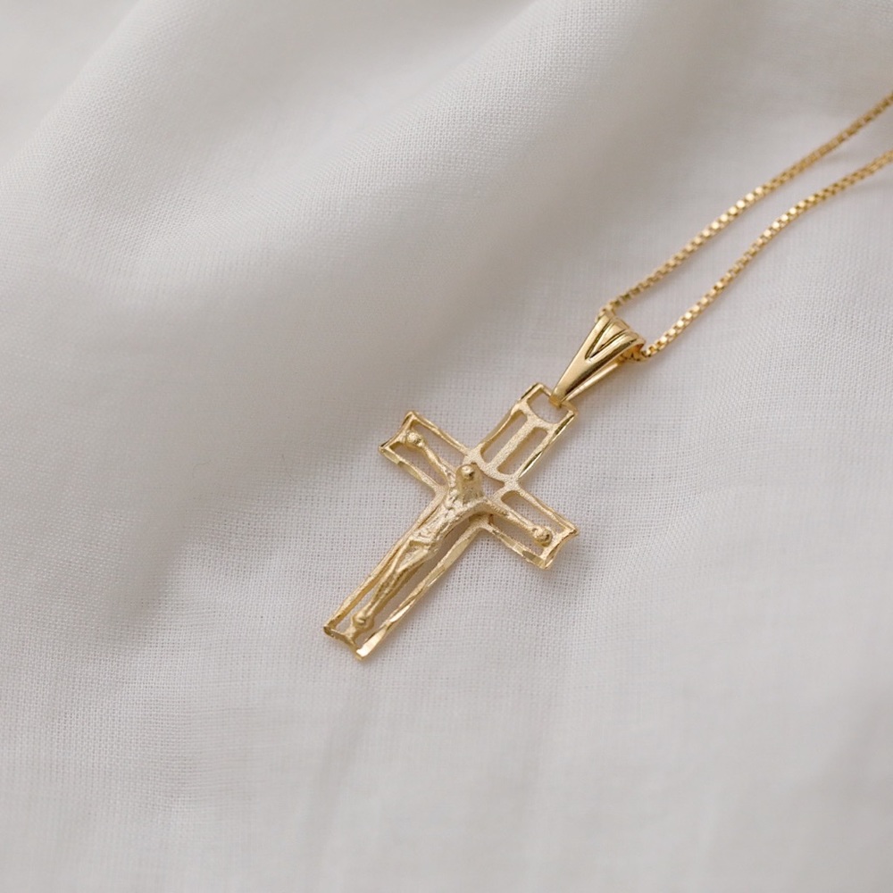 Crucifix Necklace | 18k Gold Filled - Picture 4 of 9